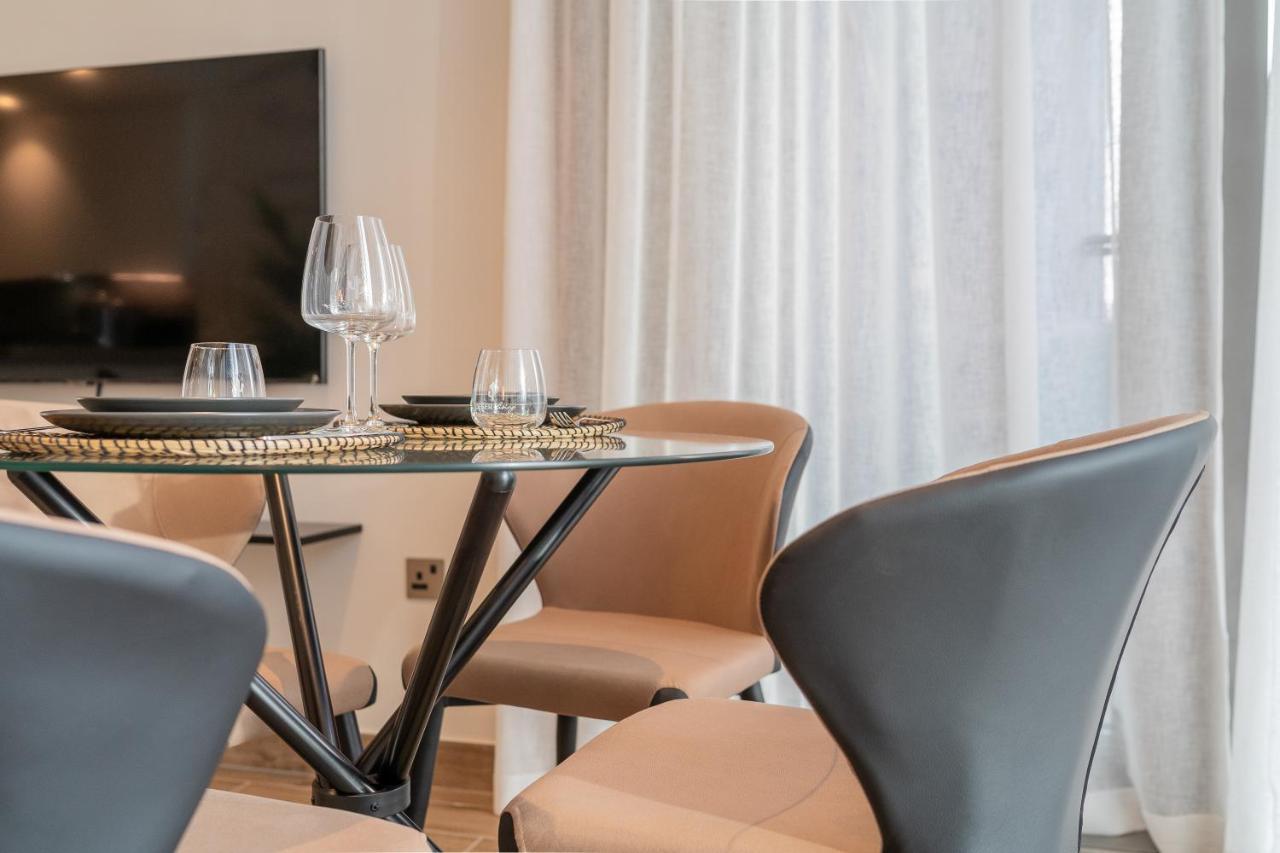 Desert Living Luxury Condo - Jumeirah Living Marina Gate Dubaj Kültér fotó