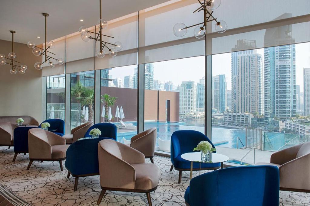 Desert Living Luxury Condo - Jumeirah Living Marina Gate Dubaj Kültér fotó