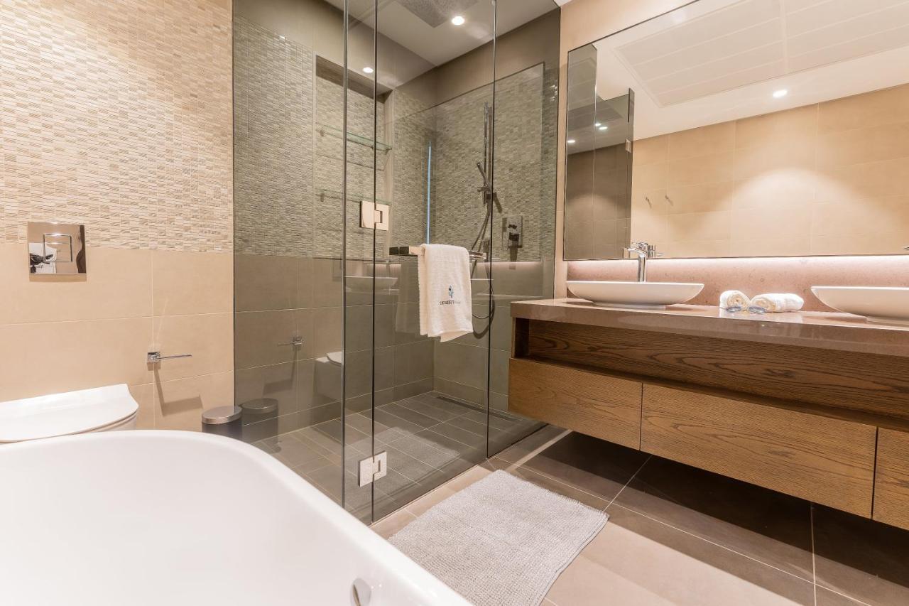 Desert Living Luxury Condo - Jumeirah Living Marina Gate Dubaj Kültér fotó